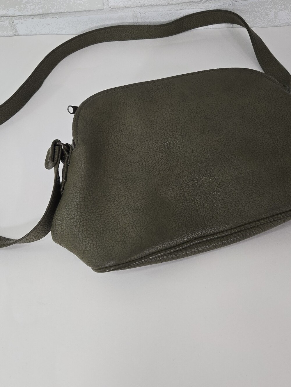 Cute vintage style cross body purse - Picture 2 of 12